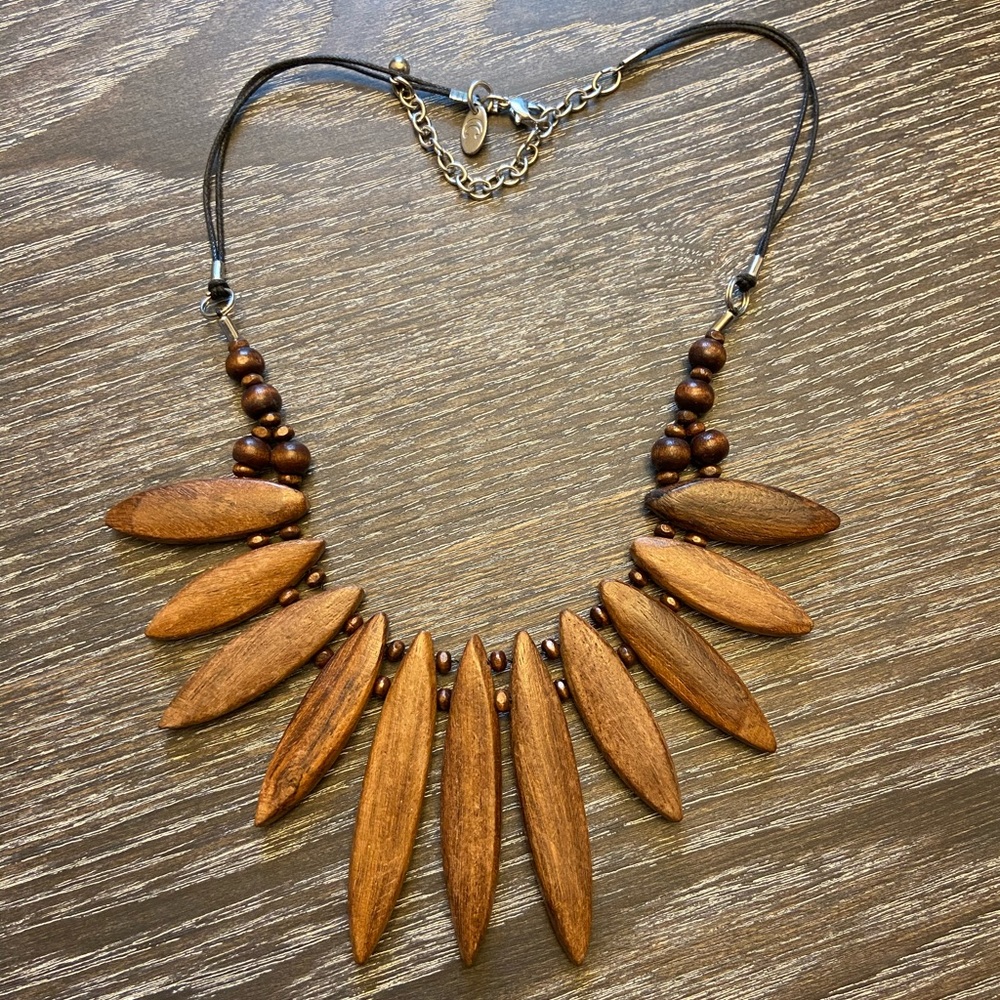 FREE W/ PURCHASE | Wooden Necklace